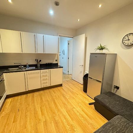 Comfortable - Cosy - Budget Studios In City Center Londra Esterno foto