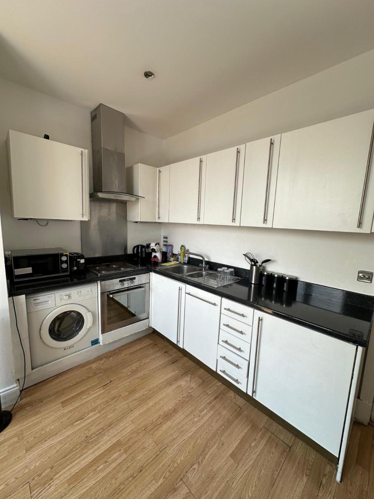 Comfortable - Cosy - Budget Studios In City Center Londra Esterno foto